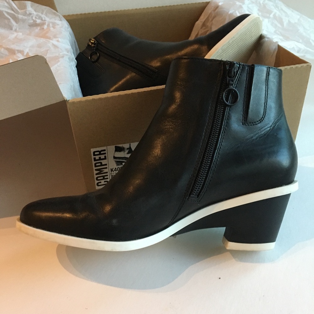 Camper Bootie - Picture 2 of 4